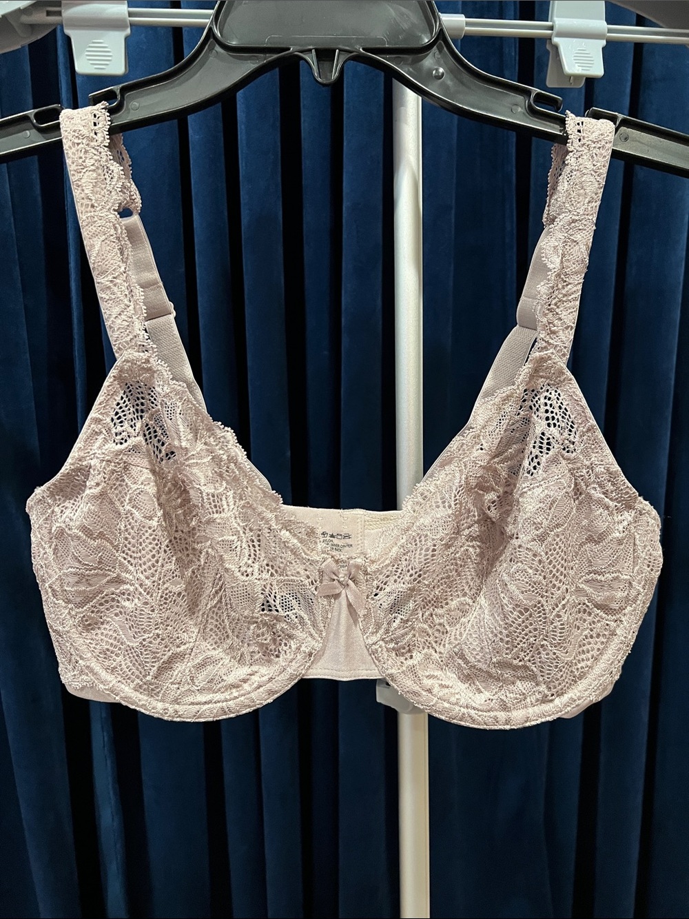 Bali Lace Underwire Bra in light mauve/grey